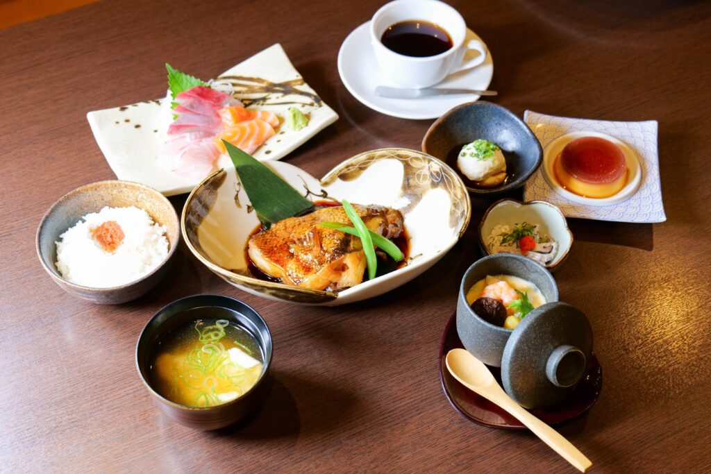 銀むつカマ煮付け定食