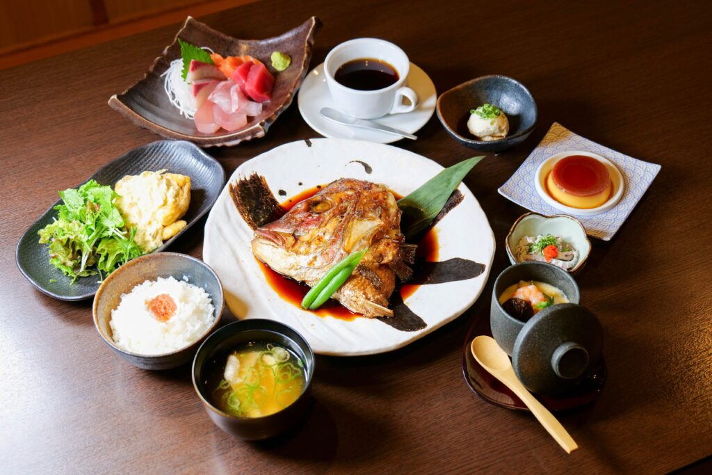 魚政トリプル定食