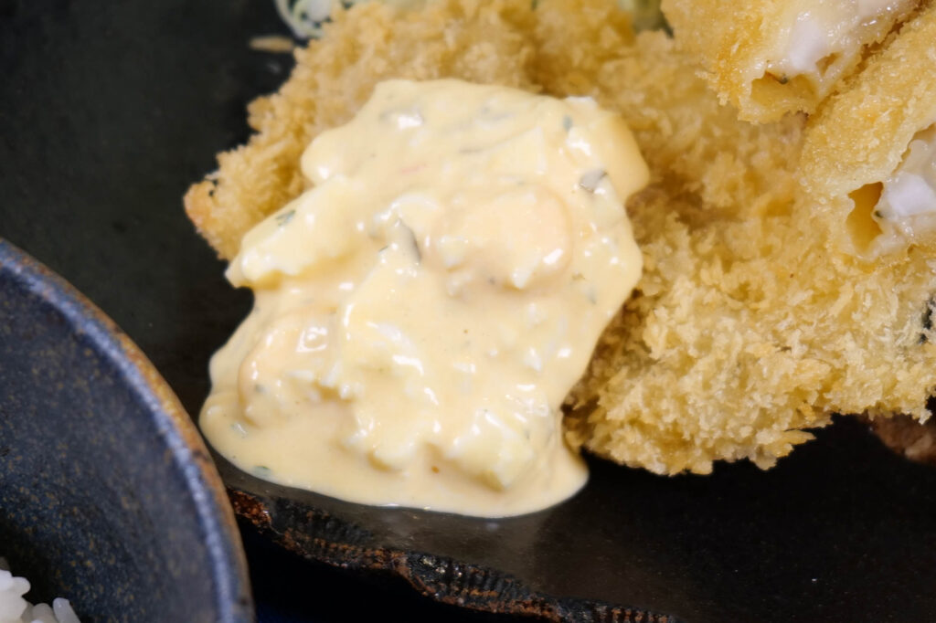 特製タルタルソースのアップ