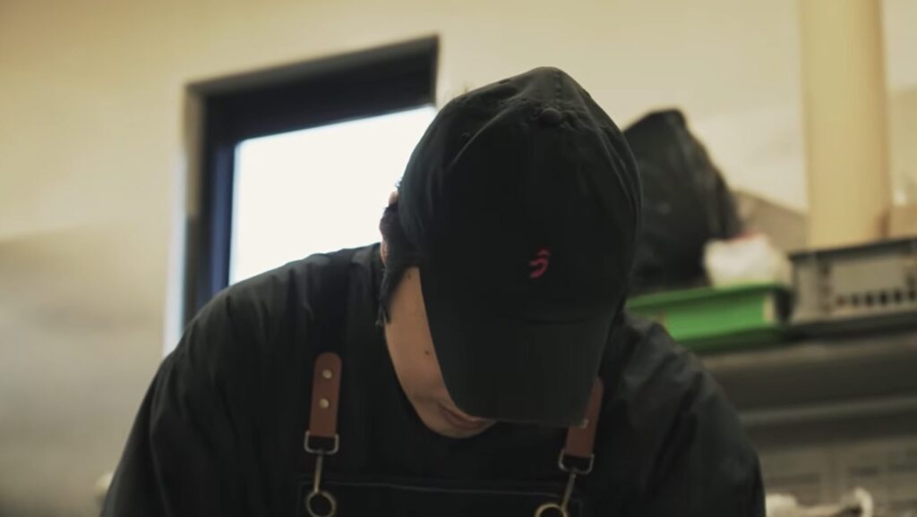 魚政（うおまさ）の店内や現場の雰囲気が伝わる切り抜き画像